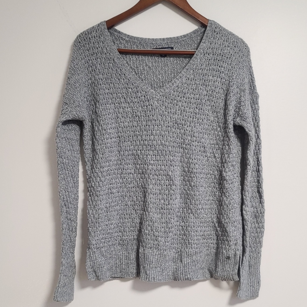 American eagle sweater